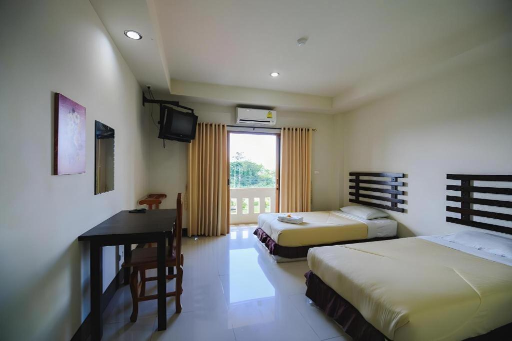 Amornsukhothai Hotel Luaran gambar